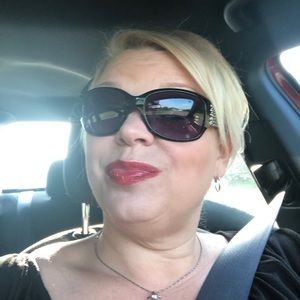 Meet your Posher, Shauna